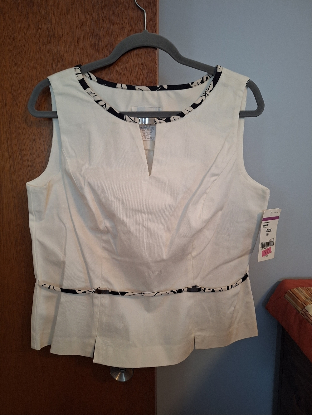 Miss Dorby NWT Vintage Sleeveless Cream Black Belt Back Zip Women's Size 16